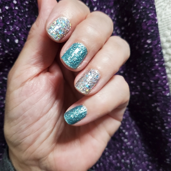 Dry, Dripless Nail Wraps #affordable #diynails #drynailpolish #nailwraps - Picture 2 of 15